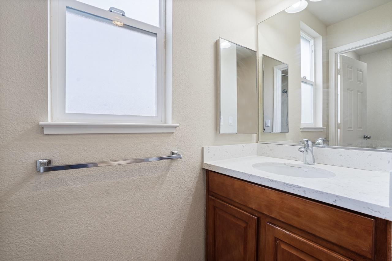 Detail Gallery Image 24 of 33 For 2673 Foothill Ave, Richmond,  CA 94804 - 3 Beds | 2 Baths