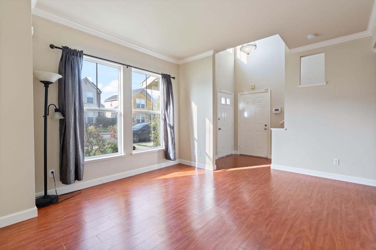 Detail Gallery Image 6 of 33 For 2673 Foothill Ave, Richmond,  CA 94804 - 3 Beds | 2 Baths