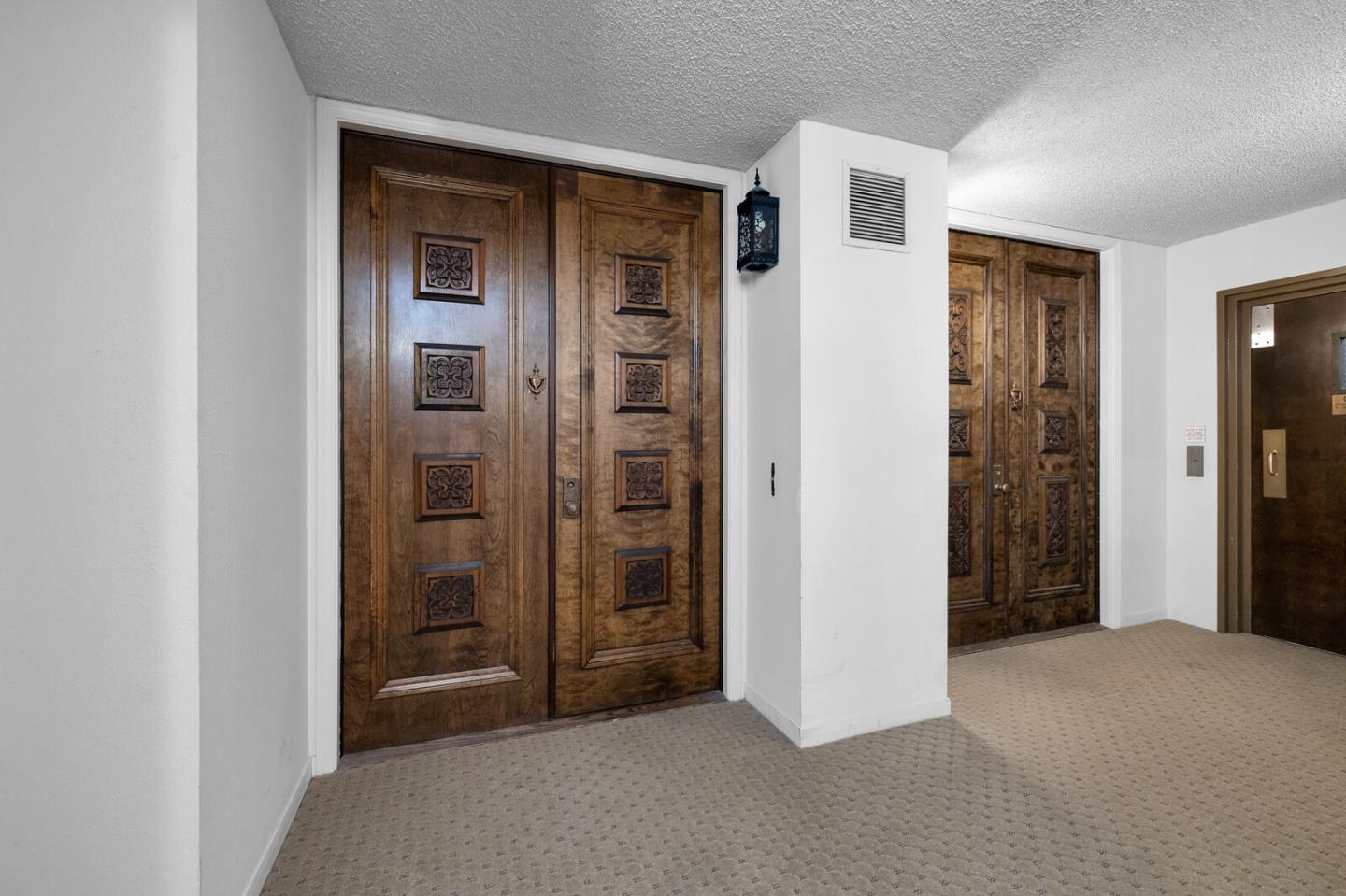 Detail Gallery Image 3 of 24 For 320 Elm St #210,  San Mateo,  CA 94401 - 2 Beds | 2 Baths