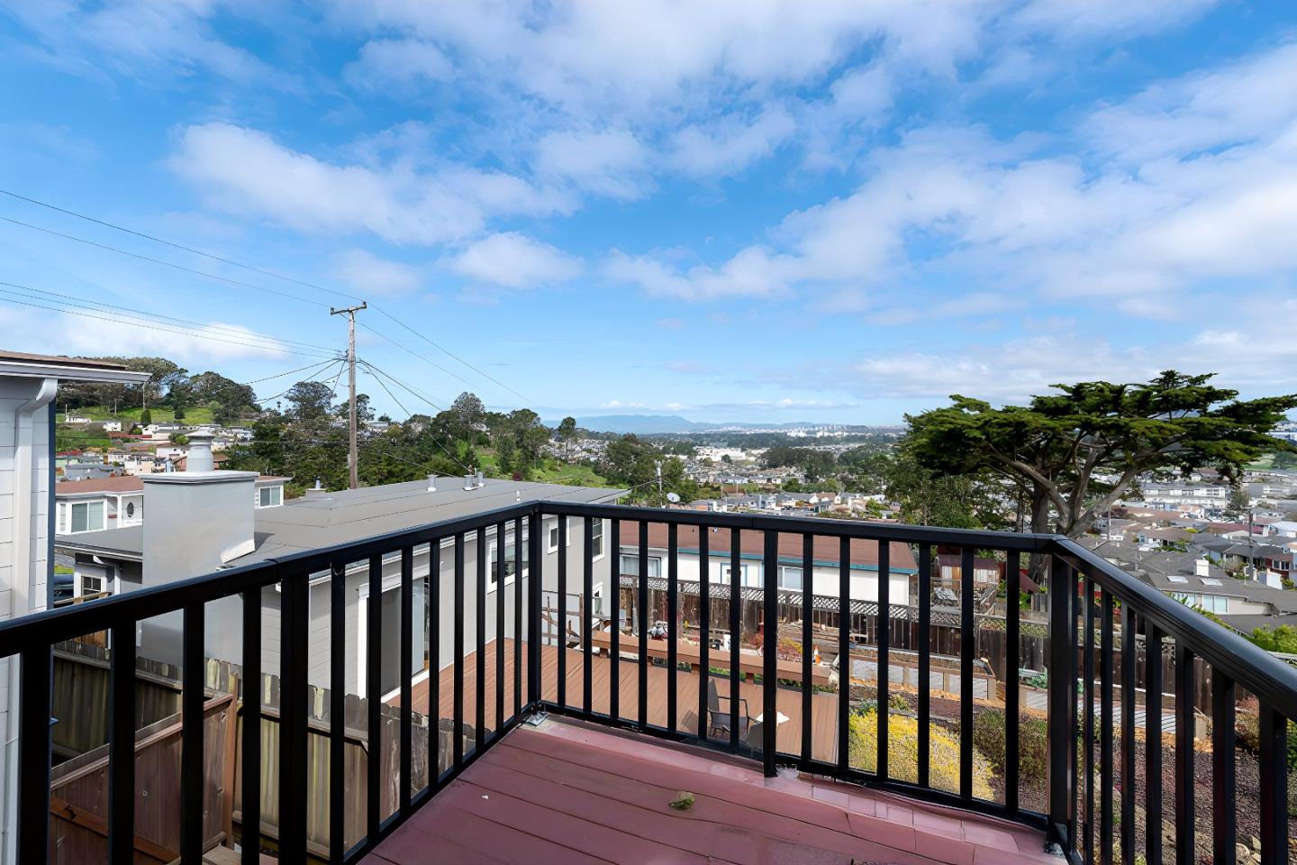 Detail Gallery Image 22 of 34 For 1047 Gilman Dr, Daly City,  CA 94015 - 4 Beds | 3/1 Baths