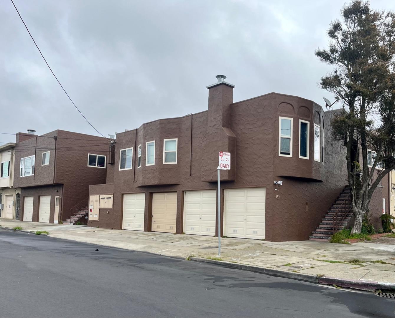 Photo of 198 W Moltke St in Daly City, CA