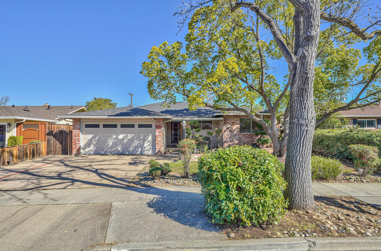 Detail Gallery Image 1 of 1 For 242 Howes Dr, Los Gatos,  CA 95032 - 4 Beds | 2 Baths