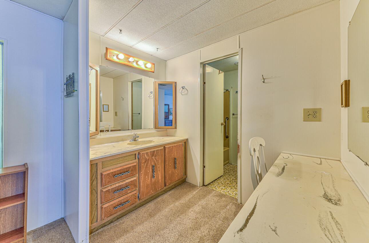 Detail Gallery Image 18 of 37 For 150 Kern St #132,  Salinas,  CA 93905 - 2 Beds | 2 Baths
