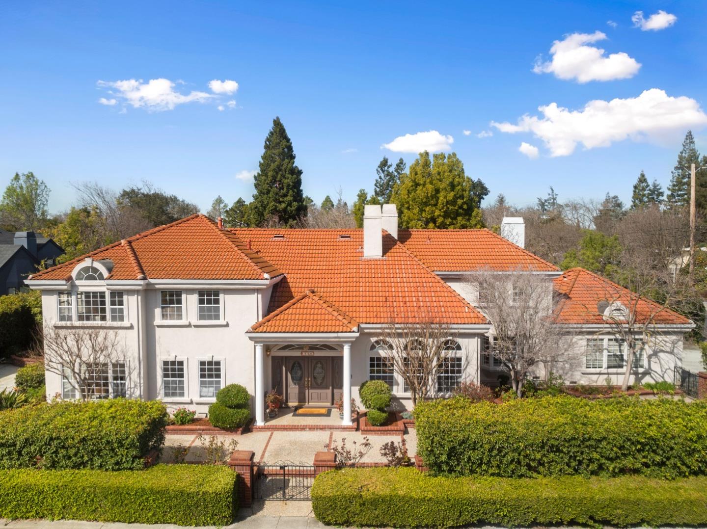 Detail Gallery Image 1 of 1 For 3520 Ross Rd, Palo Alto,  CA 94303 - 8 Beds | 6/1 Baths