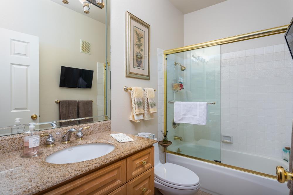 Detail Gallery Image 16 of 26 For 50 Horgan Ave #51,  Redwood City,  CA 94061 - 3 Beds | 2 Baths
