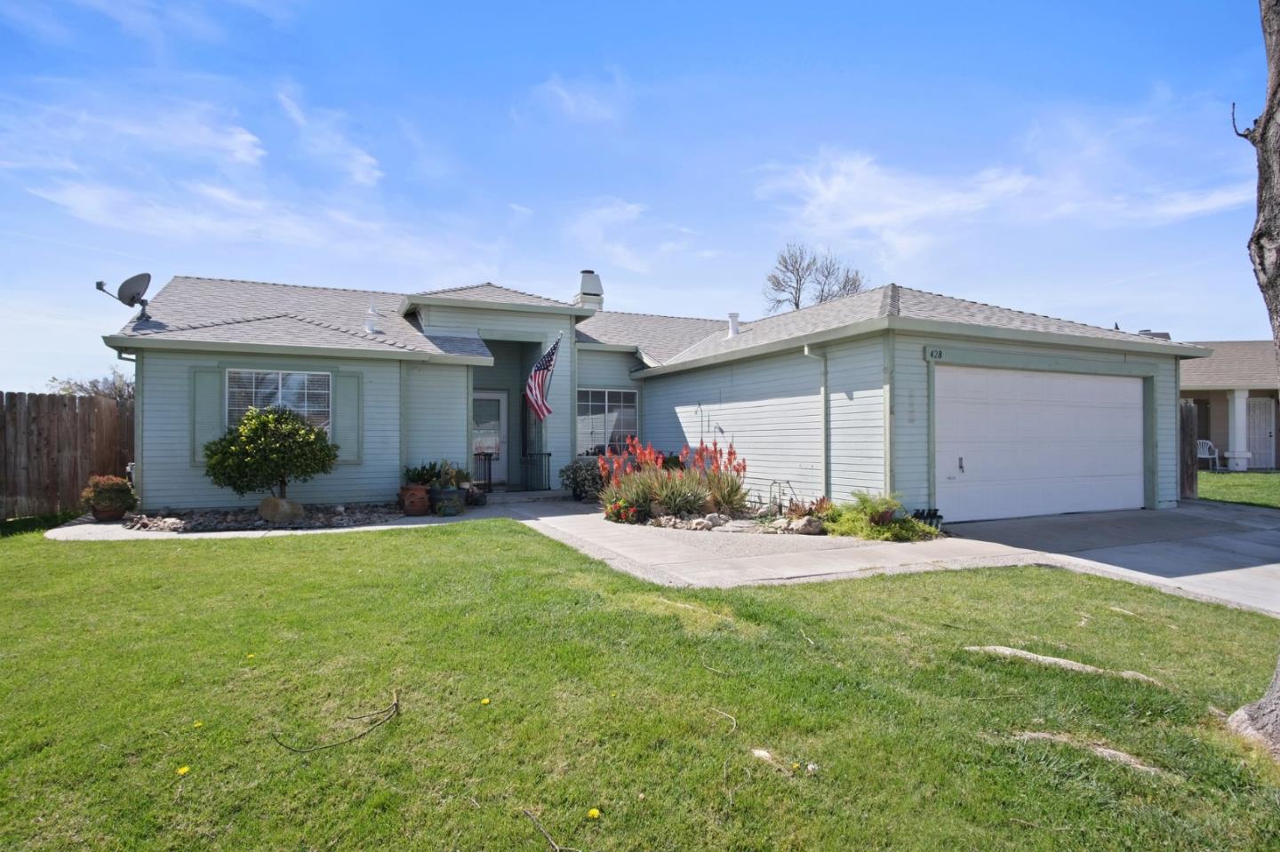 428 Sumac Ln, Newman, CA 95360