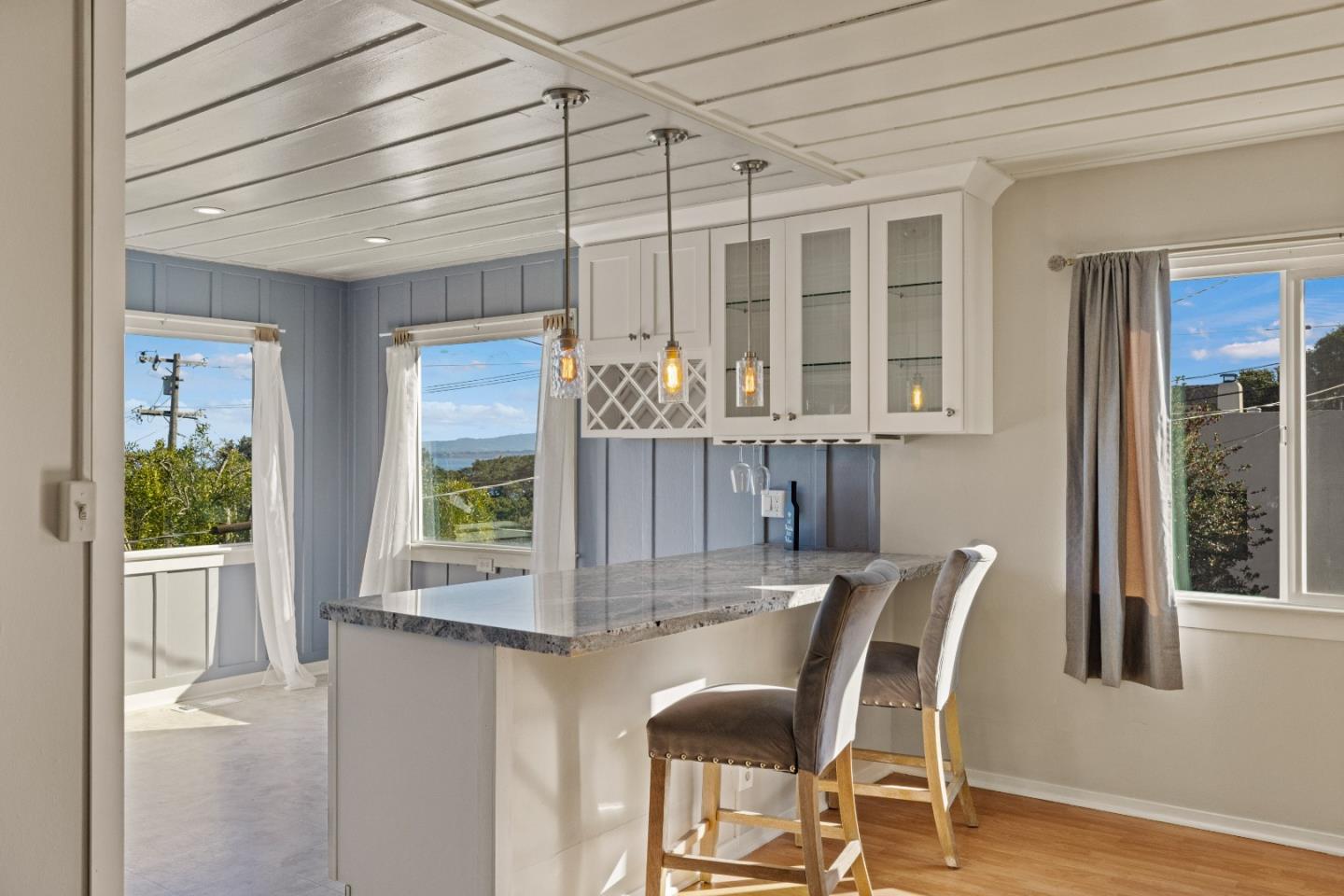 Detail Gallery Image 10 of 34 For 202 Pine Ave, Pacific Grove,  CA 93950 - 4 Beds | 2 Baths