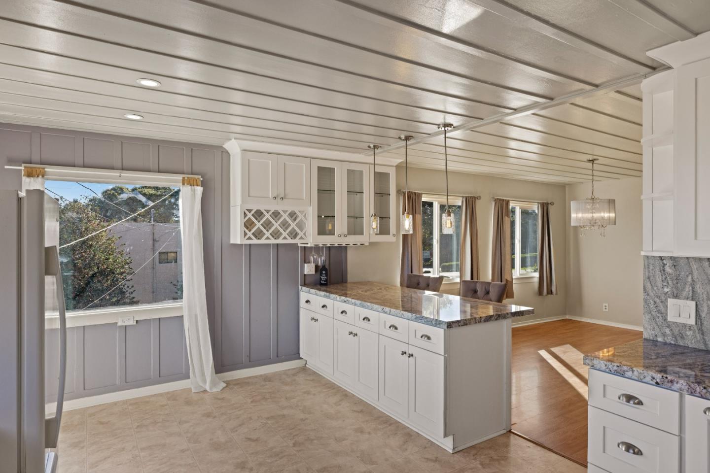 Detail Gallery Image 15 of 34 For 202 Pine Ave, Pacific Grove,  CA 93950 - 4 Beds | 2 Baths