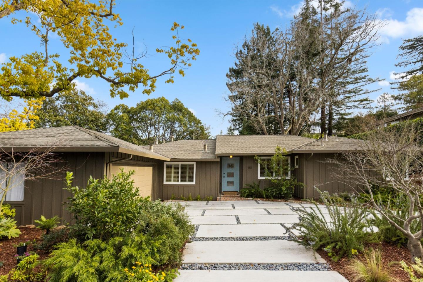 151 E Floresta Way, Portola Valley, CA 94028