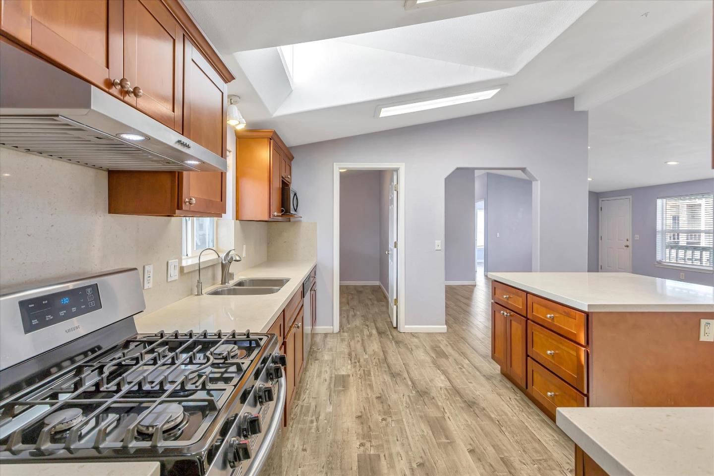 Detail Gallery Image 17 of 38 For 1220 Tasman Dr #248,  Sunnyvale,  CA 94089 - 3 Beds | 2 Baths