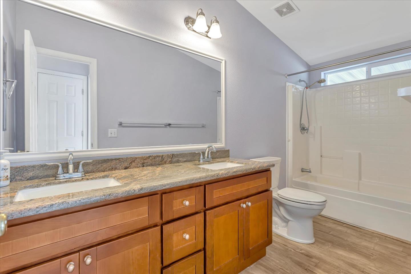 Detail Gallery Image 33 of 38 For 1220 Tasman Dr #248,  Sunnyvale,  CA 94089 - 3 Beds | 2 Baths