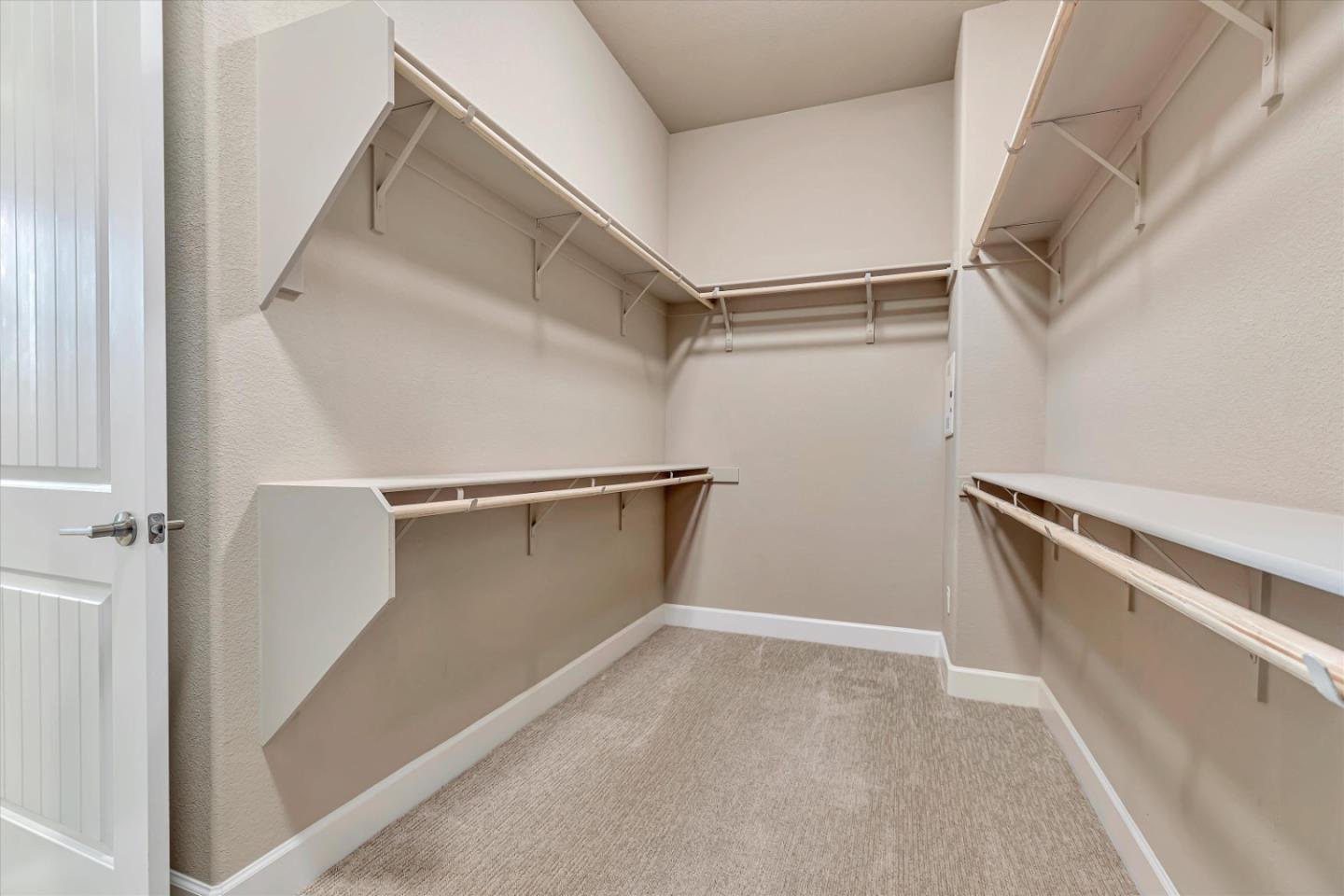 Detail Gallery Image 39 of 57 For 1319 Wildrose Dr, Hollister,  CA 95023 - 4 Beds | 3/1 Baths