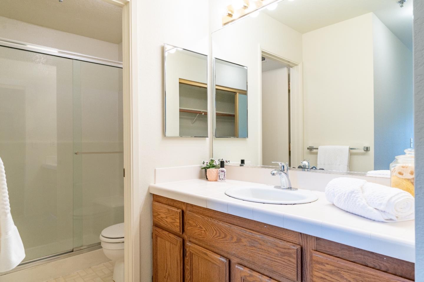 Detail Gallery Image 23 of 36 For 943 Fassler Ave, Pacifica,  CA 94044 - 2 Beds | 2/1 Baths