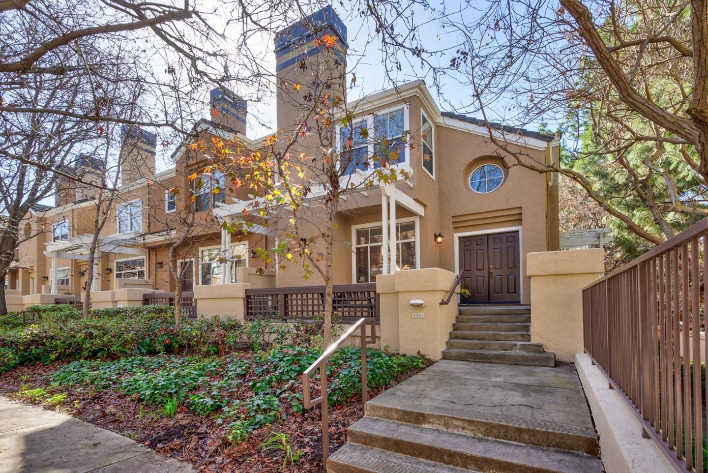 Detail Gallery Image 1 of 1 For 411 Camille Circle #16,  San Jose,  CA 95134 - 3 Beds | 2/1 Baths