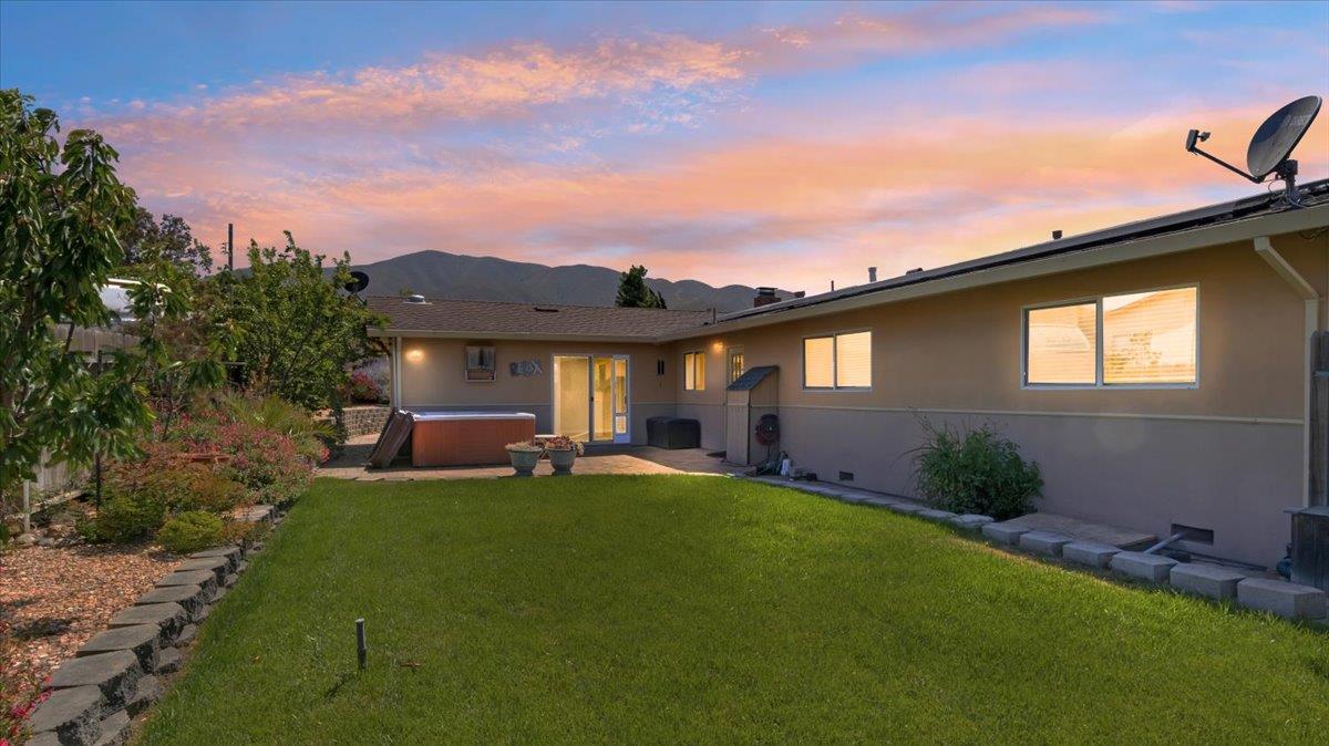 22115 Berry Dr