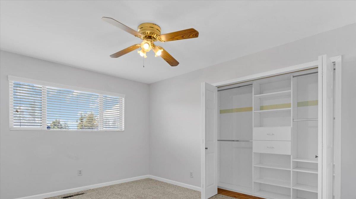 22115 Berry Dr