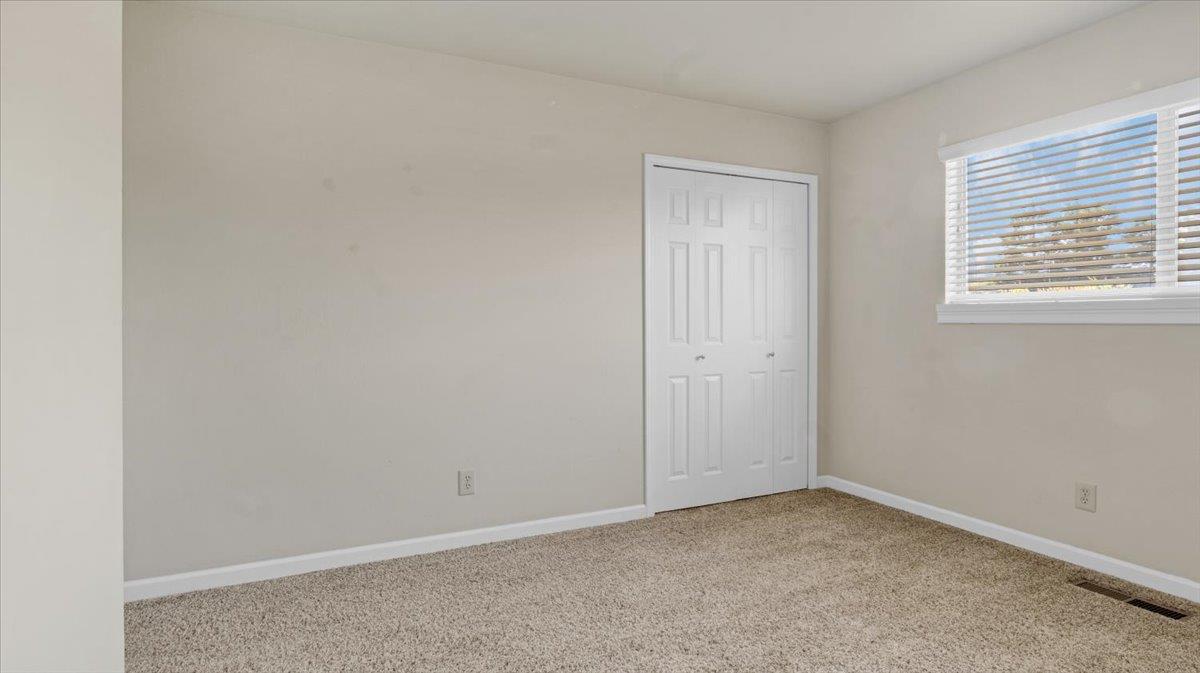 22115 Berry Dr