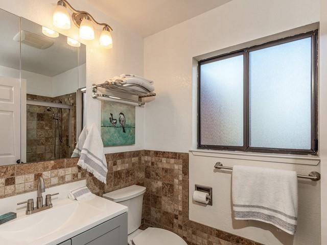 Detail Gallery Image 15 of 37 For 20795 Locust Dr, Los Gatos,  CA 95033 - 3 Beds | 2 Baths