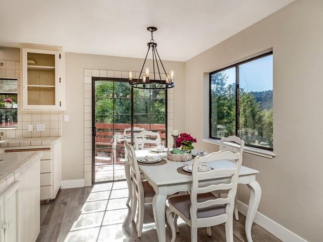Detail Gallery Image 7 of 37 For 20795 Locust Dr, Los Gatos,  CA 95033 - 3 Beds | 2 Baths