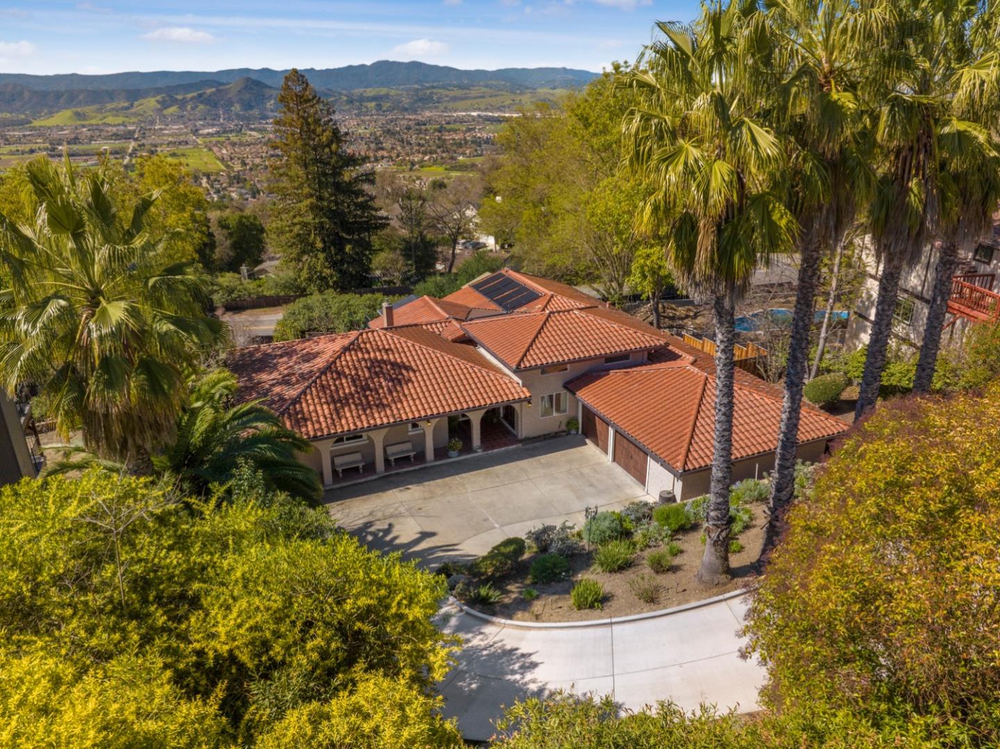 16755 Oak View Cir, Morgan Hill, CA 95037