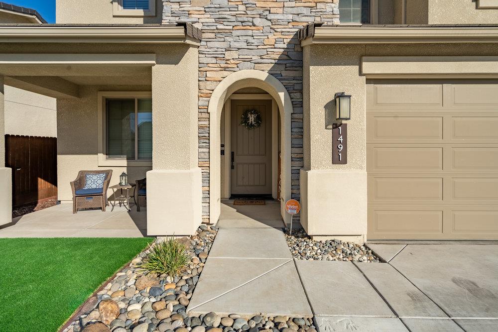 Detail Gallery Image 8 of 82 For 1491 Azalea Ct, Hollister,  CA 95023 - 4 Beds | 3 Baths