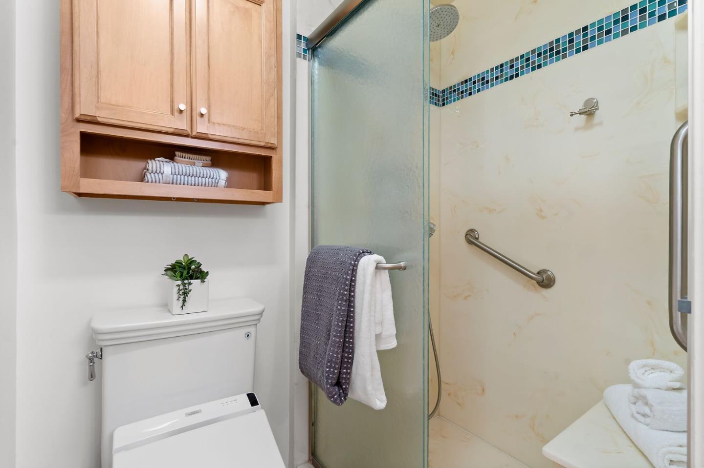 Detail Gallery Image 18 of 34 For 320 Vallejo Dr #7,  Millbrae,  CA 94030 - 2 Beds | 2 Baths