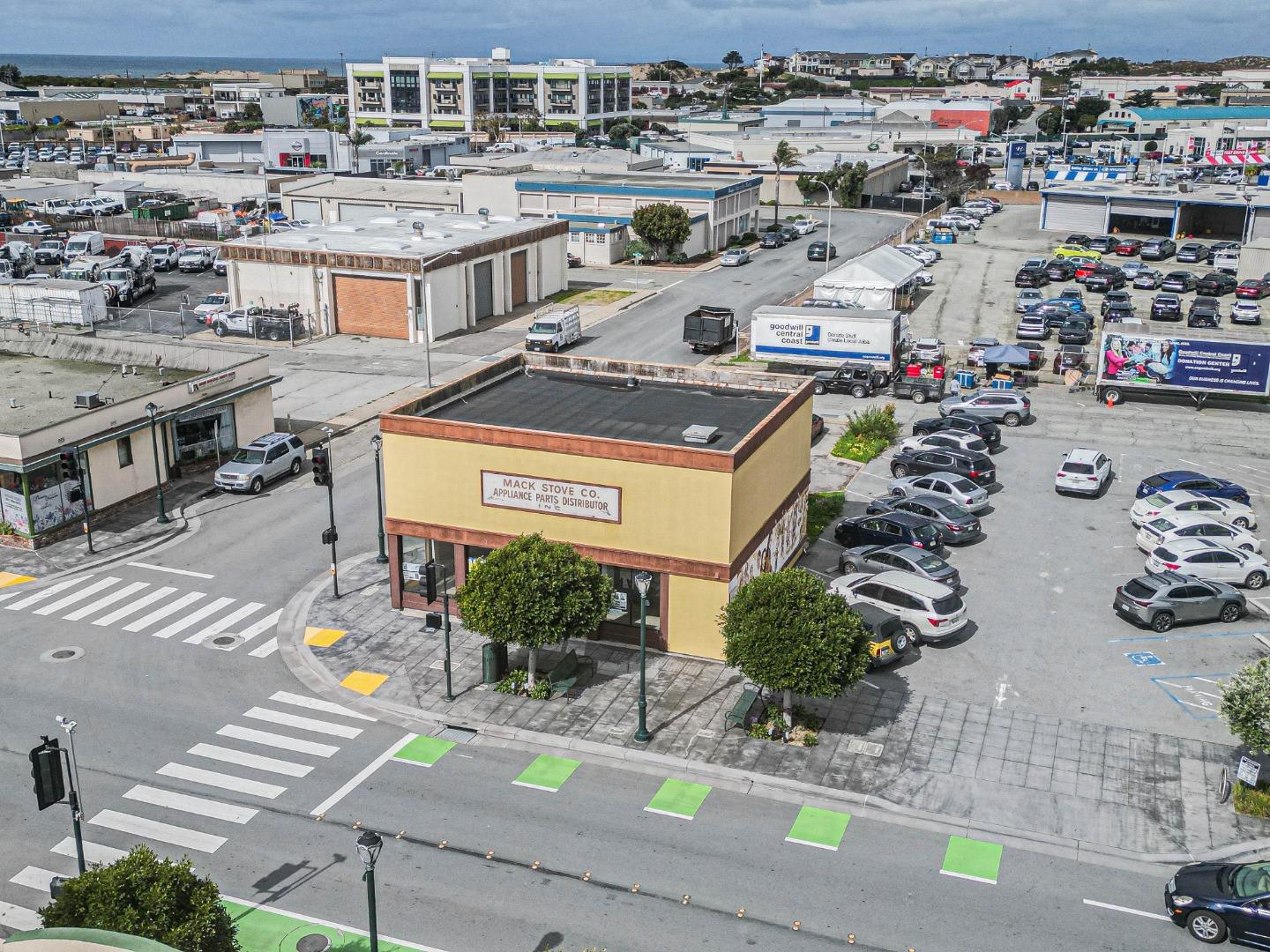 Photo of 705 Broadway Ave in Seaside, CA