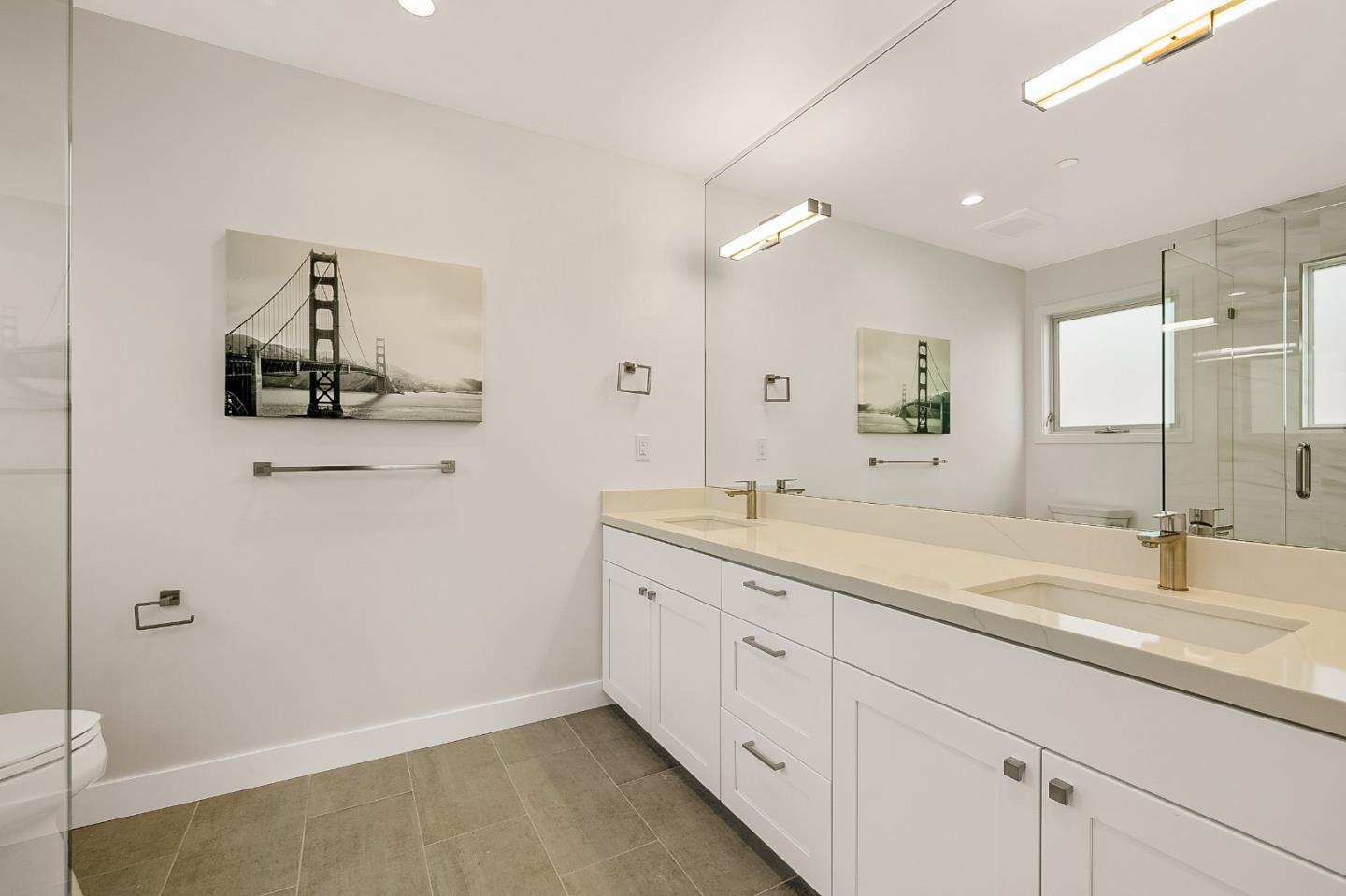 Detail Gallery Image 13 of 14 For 30 Hermosa Ave #303,  Millbrae,  CA 94030 - 3 Beds | 2 Baths
