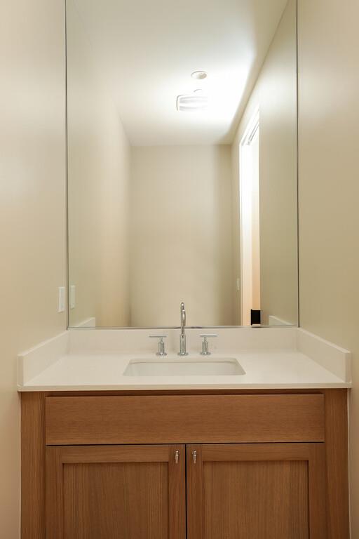 Detail Gallery Image 5 of 42 For 389 First St #20,  Los Altos,  CA 94022 - 2 Beds | 2/1 Baths