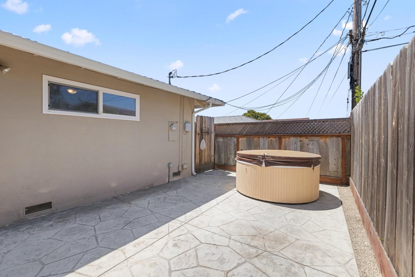 Detail Gallery Image 43 of 44 For 758 Ambrose Dr, Salinas,  CA 93901 - 5 Beds | 2/1 Baths