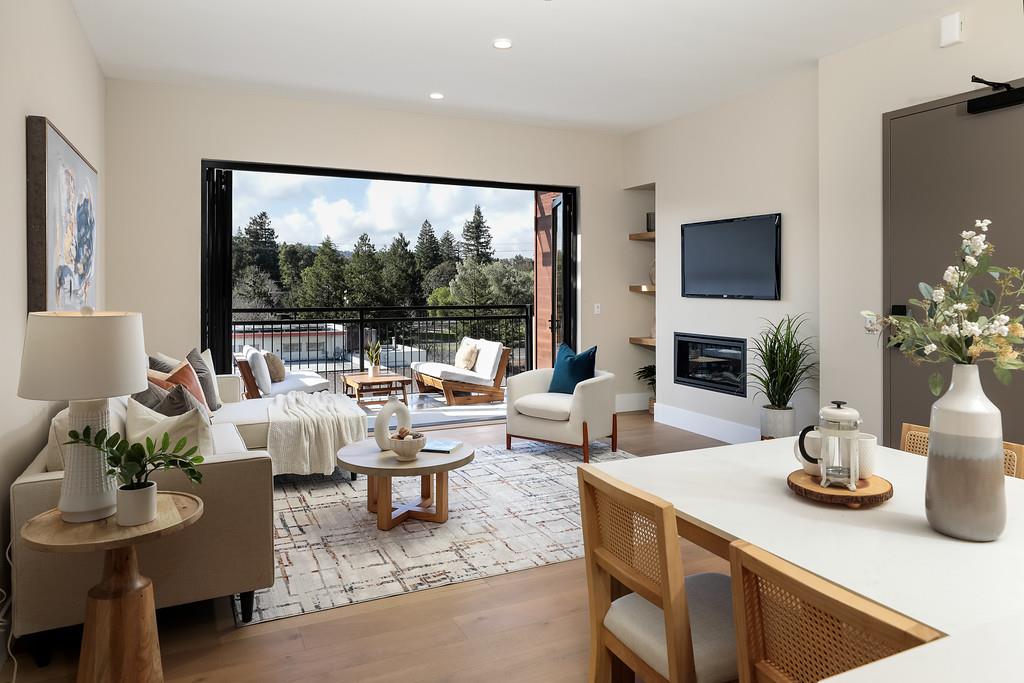 Detail Gallery Image 1 of 1 For 389 First St #30,  Los Altos,  CA 94022 - 2 Beds | 2/1 Baths