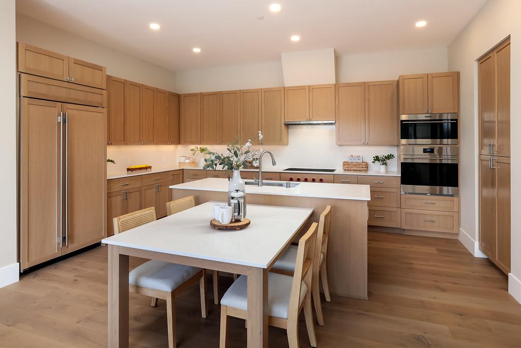 Detail Gallery Image 7 of 48 For 389 First St #30,  Los Altos,  CA 94022 - 2 Beds | 2/1 Baths