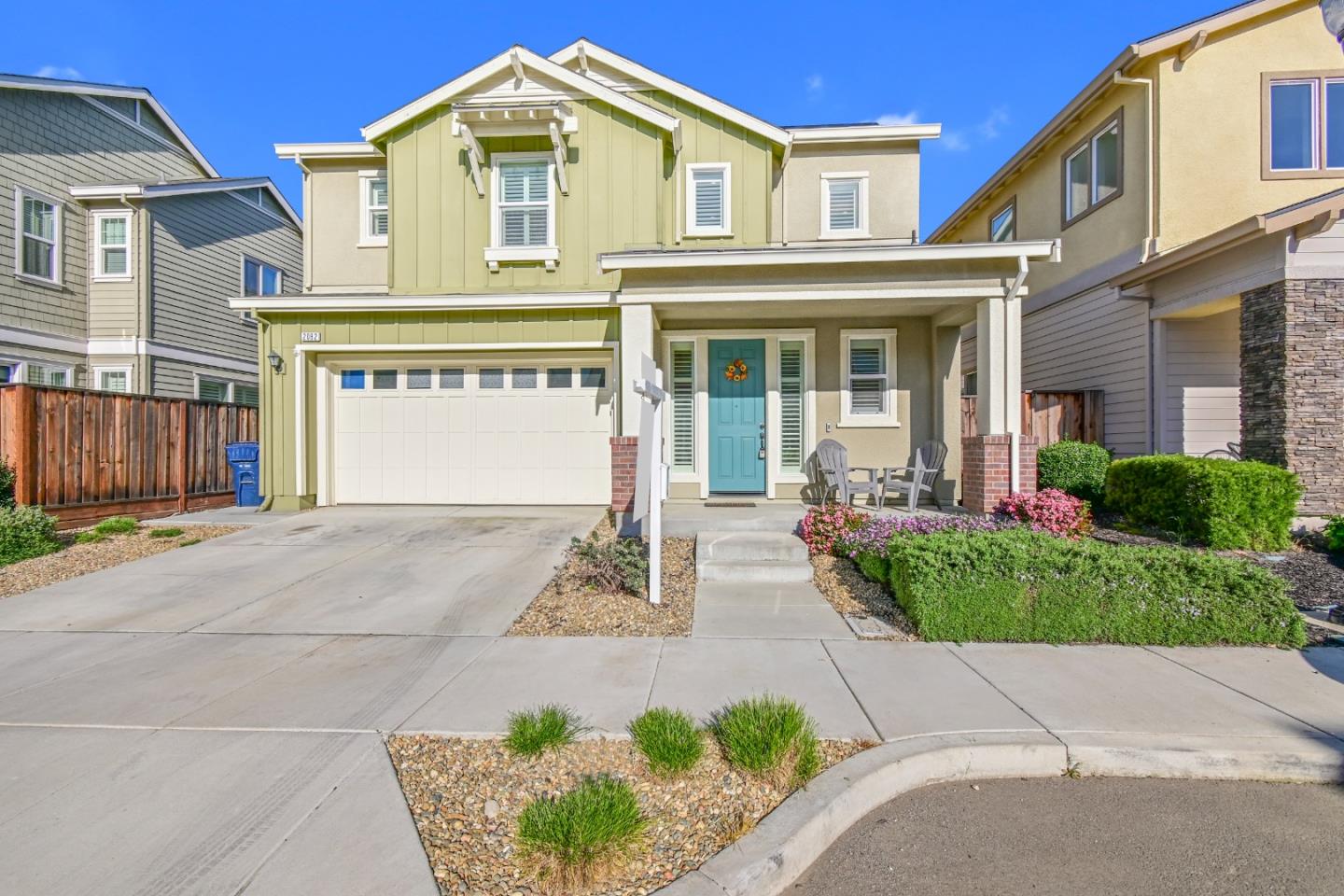 Detail Gallery Image 1 of 45 For 2082 Rovello Loop, Livermore,  CA 94550 - 3 Beds | 2/1 Baths