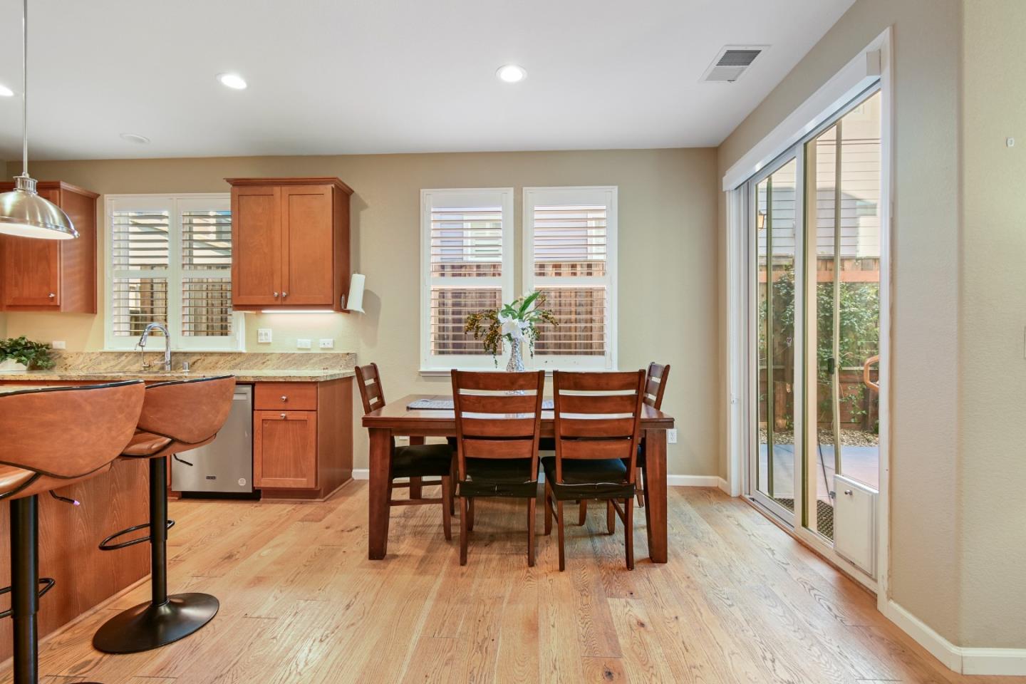 Detail Gallery Image 16 of 45 For 2082 Rovello Loop, Livermore,  CA 94550 - 3 Beds | 2/1 Baths