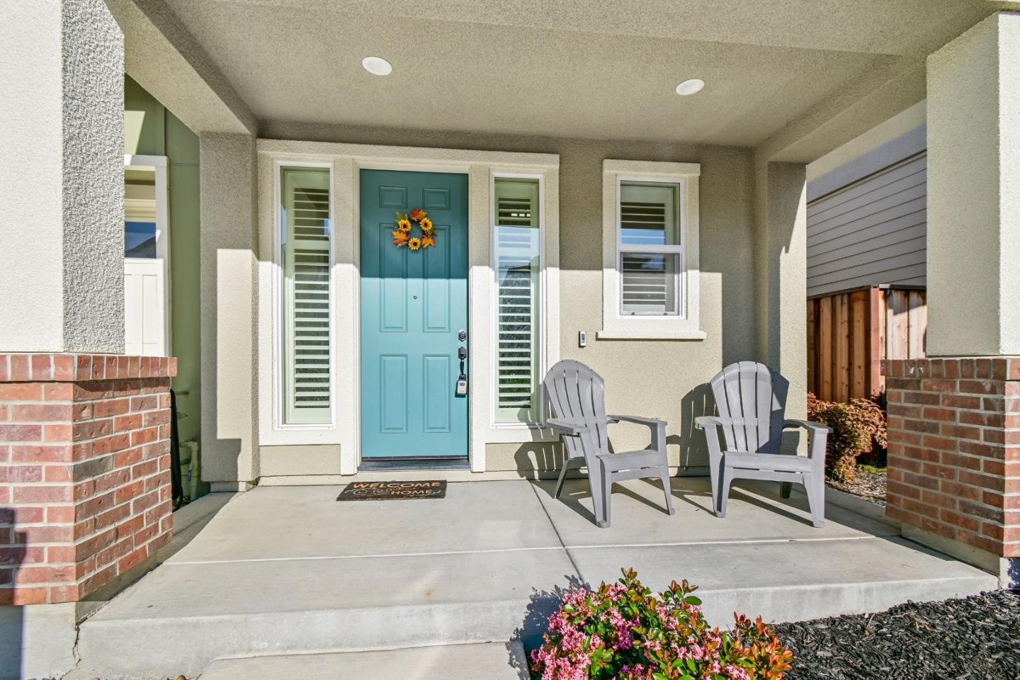 Detail Gallery Image 5 of 45 For 2082 Rovello Loop, Livermore,  CA 94550 - 3 Beds | 2/1 Baths