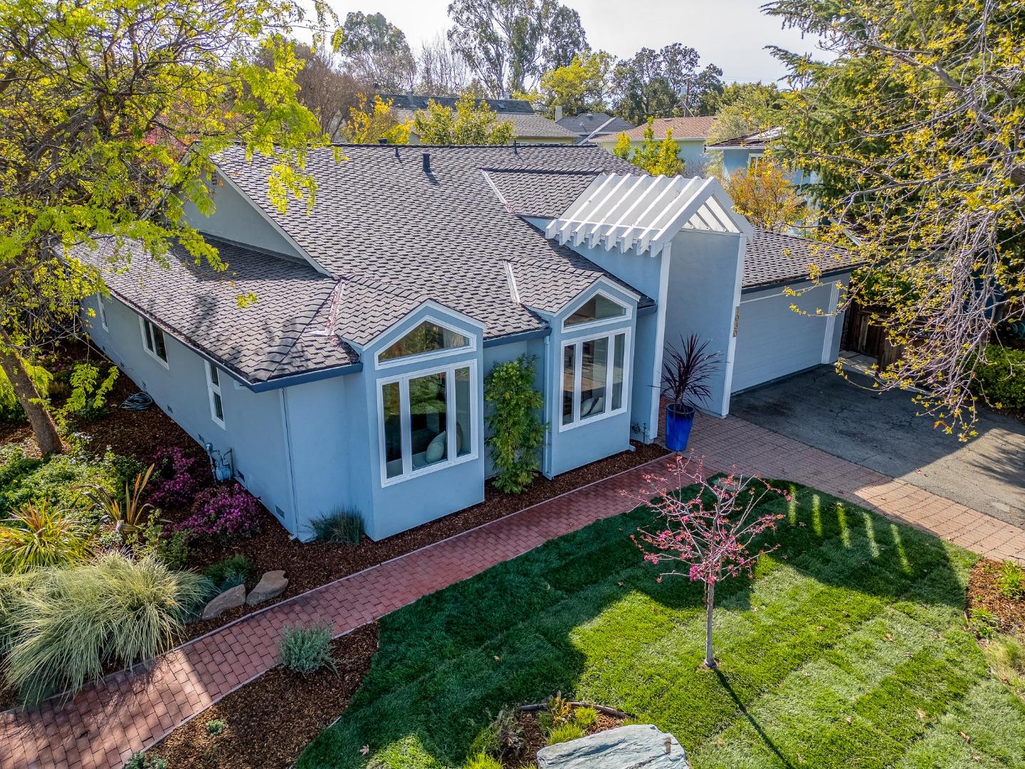 1030 Paradise Way, Palo Alto, CA 94306