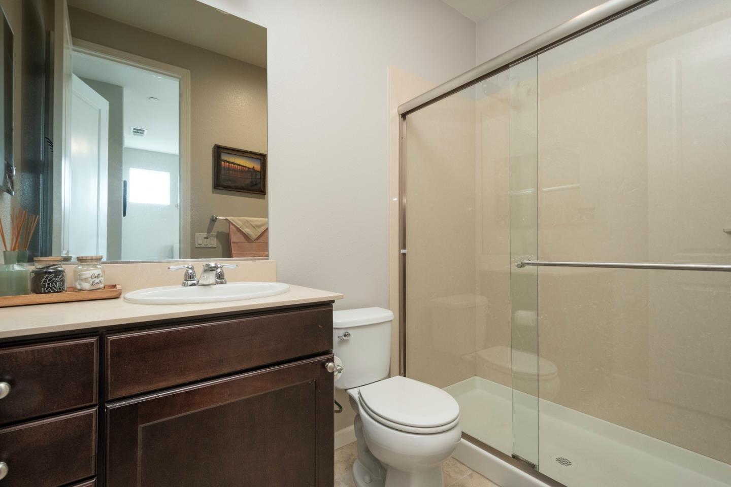 Detail Gallery Image 15 of 32 For 644 Turnbuckle Dr #2001,  Redwood City,  CA 94063 - 2 Beds | 2/1 Baths