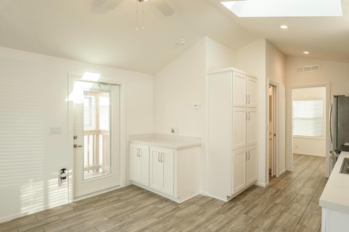 Detail Gallery Image 7 of 15 For 835 Kimball Ave #21,  Seaside,  CA 93955 - 1 Beds | 1 Baths