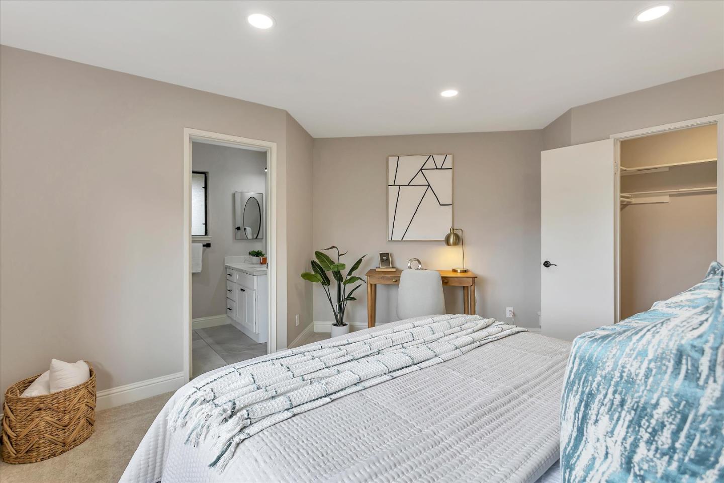 Detail Gallery Image 16 of 34 For 1044 N Abbott Ave, Milpitas,  CA 95035 - 3 Beds | 2 Baths