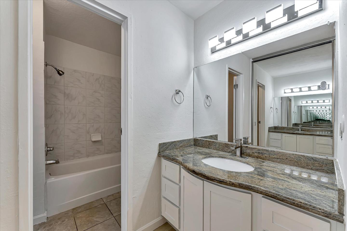Detail Gallery Image 12 of 41 For 455 Crescent St #312,  Oakland,  CA 94610 - 1 Beds | 1 Baths