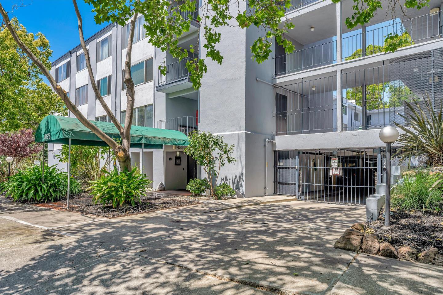 Detail Gallery Image 28 of 41 For 455 Crescent St #312,  Oakland,  CA 94610 - 1 Beds | 1 Baths