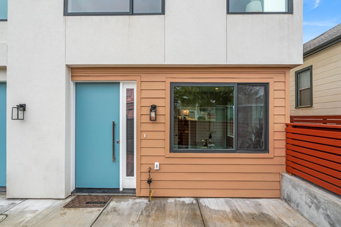 Detail Gallery Image 5 of 38 For 645 Baden Ave #D,  South San Francisco,  CA 94080 - 4 Beds | 3/1 Baths