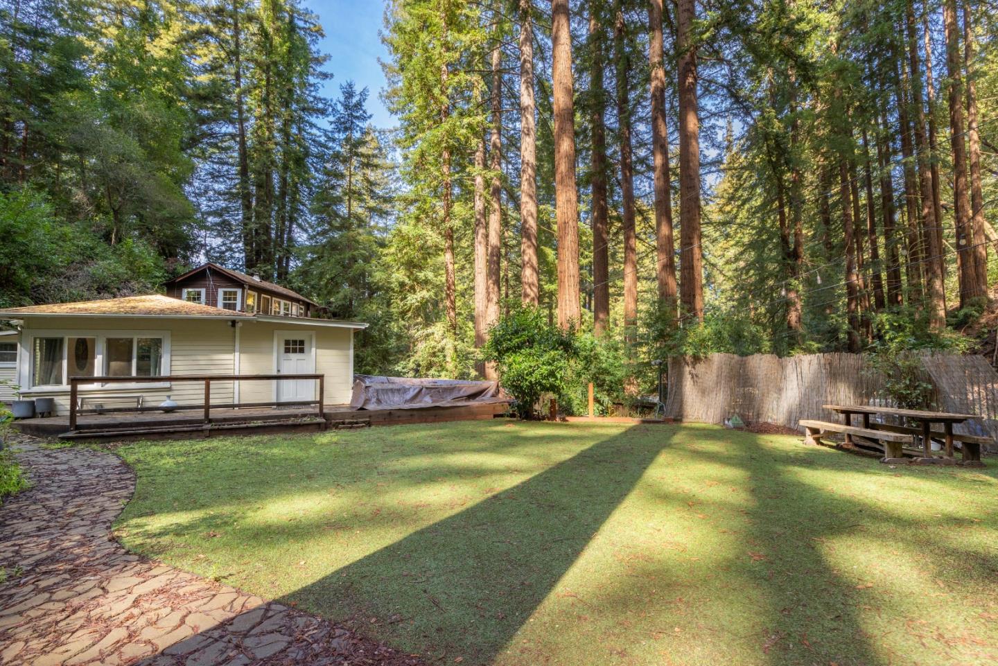 350 Martin Dr, Scotts Valley, CA 95066