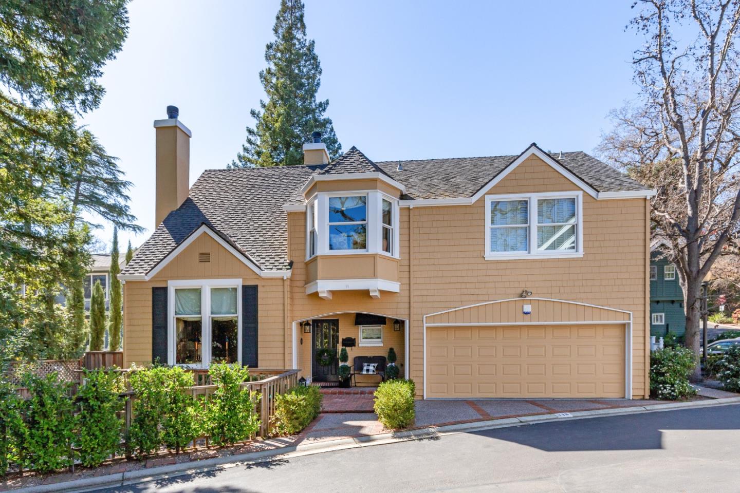 Detail Gallery Image 1 of 1 For 348 Bachman Ct, Los Gatos,  CA 95030 - 4 Beds | 2/1 Baths