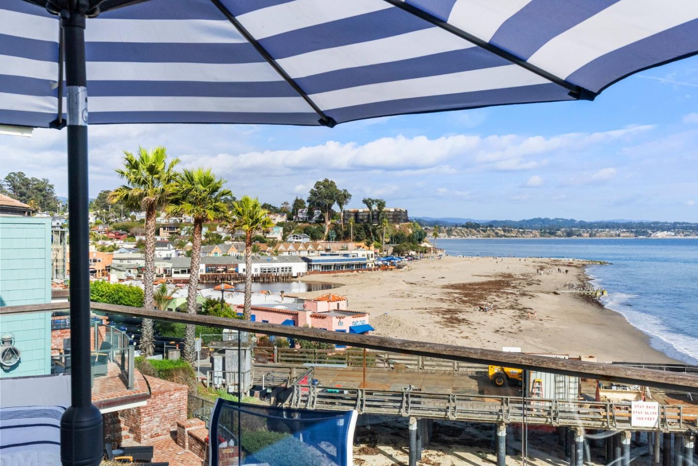 Detail Gallery Image 22 of 63 For 4930 Cliff Dr, Capitola,  CA 95010 - 2 Beds | 2 Baths
