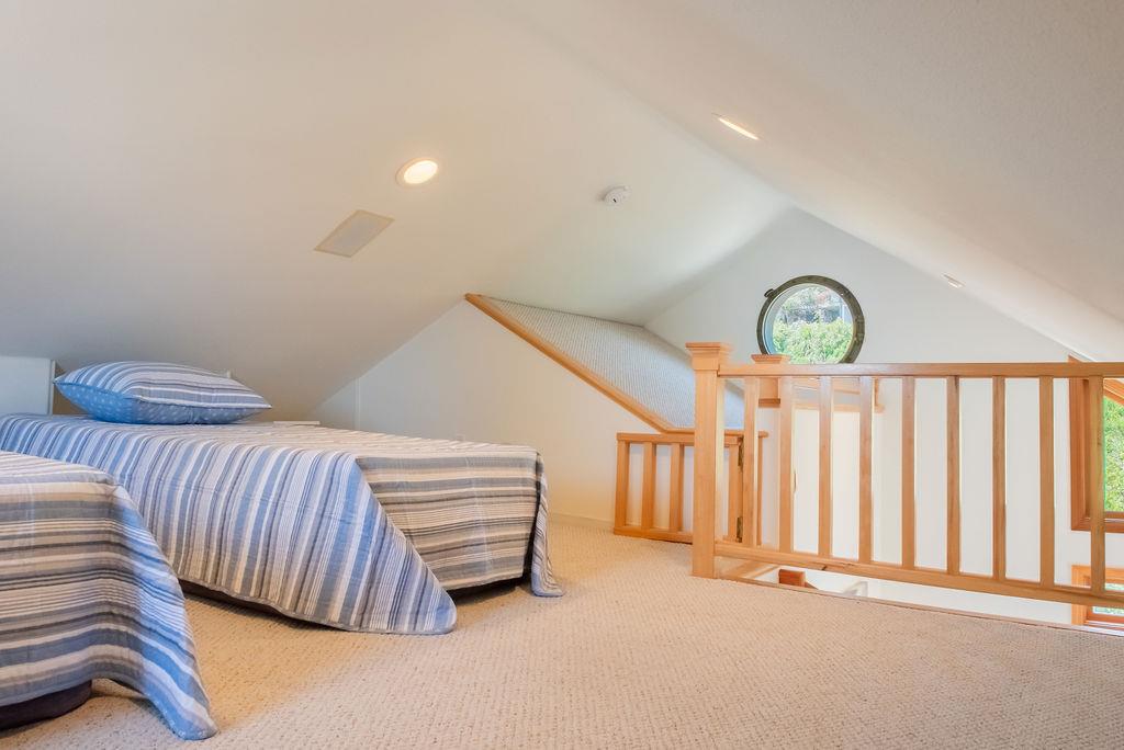 Detail Gallery Image 46 of 63 For 4930 Cliff Dr, Capitola,  CA 95010 - 2 Beds | 2 Baths