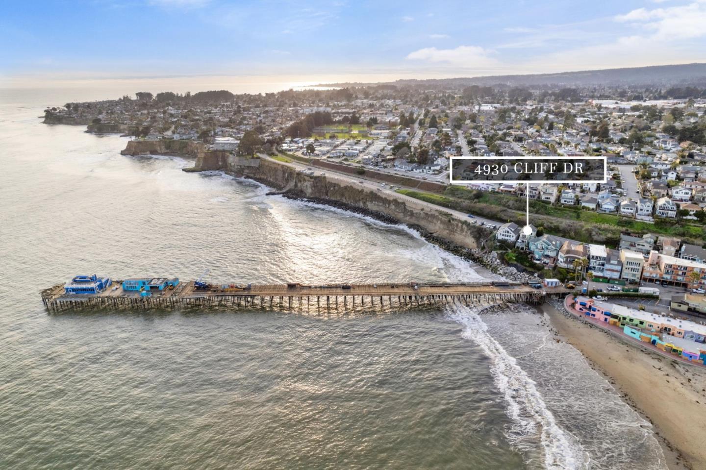Detail Gallery Image 7 of 64 For 4930 Cliff Dr, Capitola,  CA 95010 - 3 Beds | 2 Baths