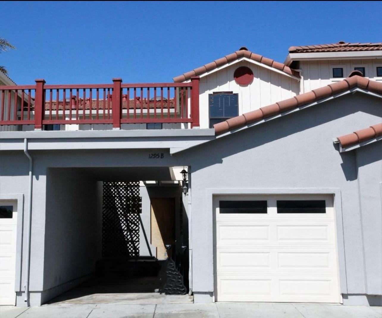 Detail Gallery Image 2 of 21 For 1295 Nogal Dr #B,  Salinas,  CA 93905 - 3 Beds | 2/1 Baths