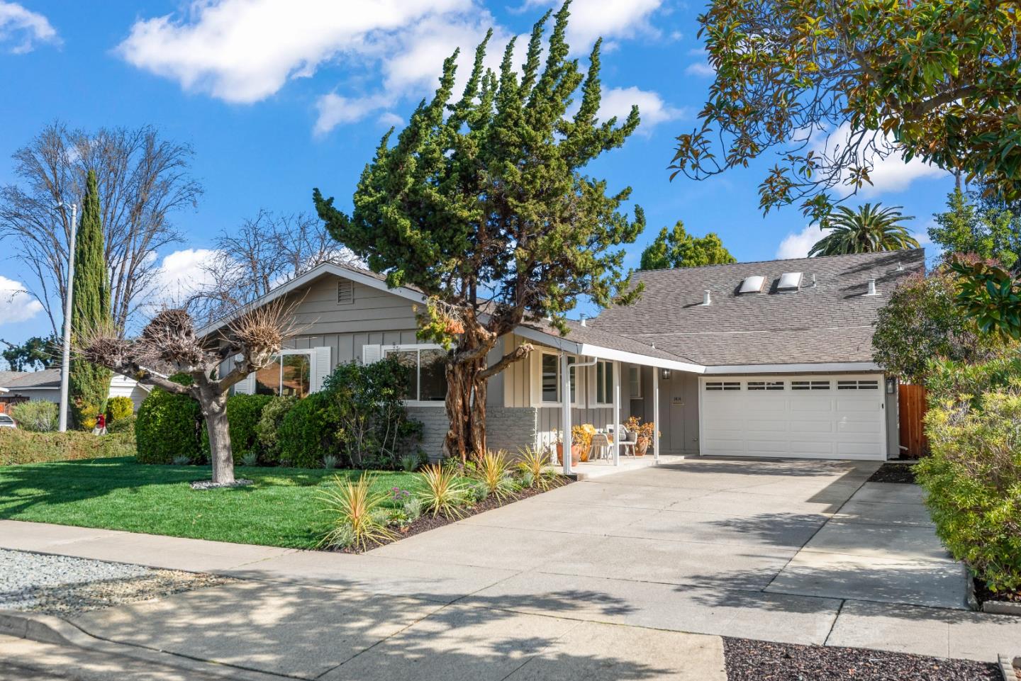 Detail Gallery Image 1 of 1 For 1414 Firebird Way, Sunnyvale,  CA 94087 - 4 Beds | 3 Baths