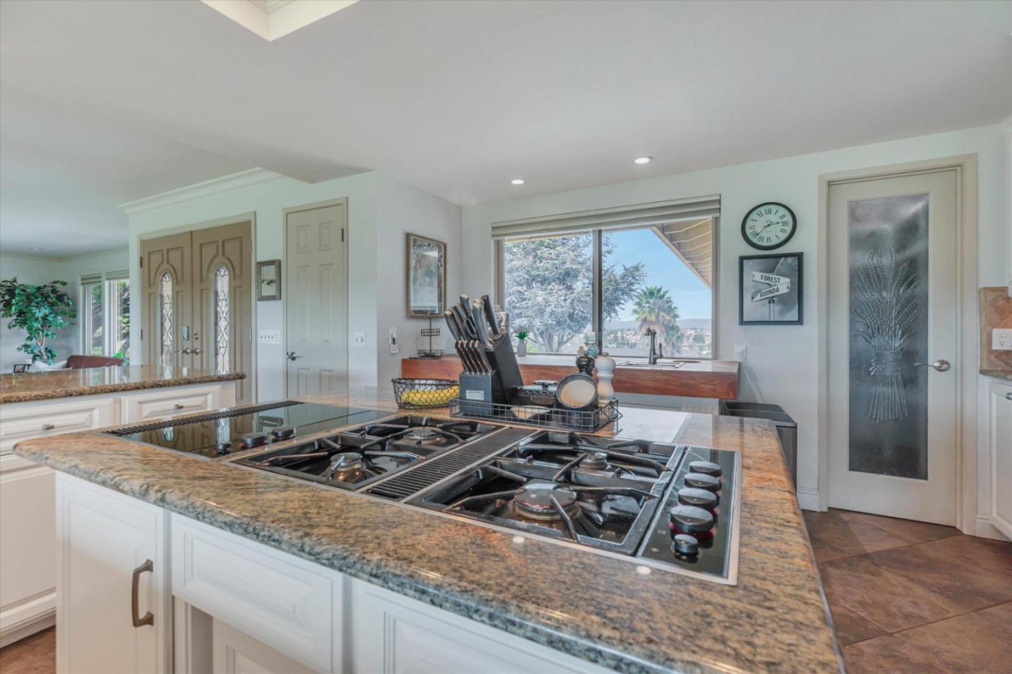 Detail Gallery Image 23 of 56 For 620 Donald Dr, Hollister,  CA 95023 - 2 Beds | 2/1 Baths